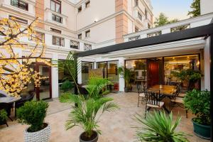 Urban Boutique Hotel