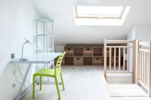 Appartements Les Beaux Rivages - Superbe T1 bis de 35 m2 - stationnement gratuit - proche gare et port - Apt Gauche : photos des chambres