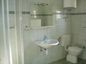 Apartment Perla - first row by the sea