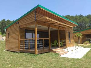 Lodges Les Chalets de Saint Maurice (Dieulefit) : photos des chambres