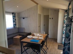 Campings Camping de la Plage - Damgan : photos des chambres