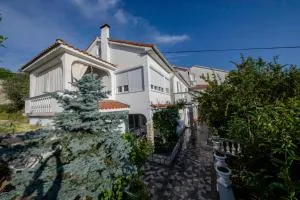 Apartmani Rab - Kampor
