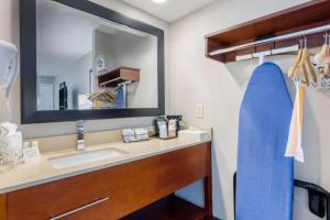 King Room - Non-Smoking room in Quality Inn Oxford Anniston I-20 exit 188