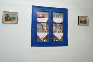 Elenis House