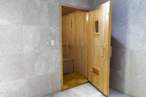 Puerto Santa Ana, Suite con vista al Rio