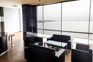 Puerto Santa Ana, Suite con vista al Rio