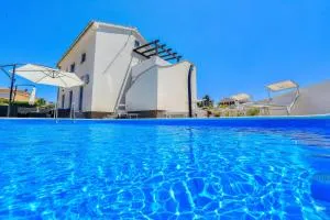 Panorama Hills - Debeljak