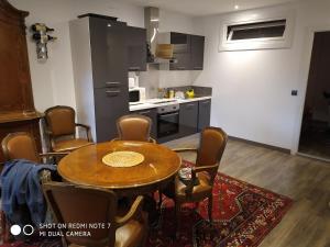 Appartements Apartamento Angostrina : photos des chambres