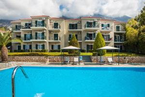 Отель Antonia Hotel Влахата Греция