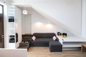 Apartma J.E.Ž.