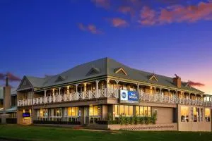 贝斯维斯特圣域旅馆 - Loomberah