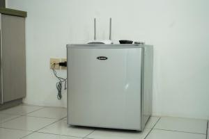 Spacious Studio Room Menteng Square Apartment By Travelio