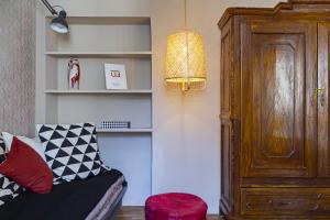 Sui tetti del centro di Genova by Wonderful Italy