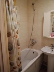 2 к квартира между двумя станциями метро Студенческая и Академика Павлова