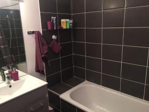 Appartements Beau T3 avec terrasse plein sud : photos des chambres