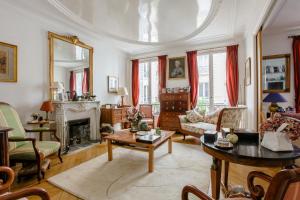 Charming apartment - district Vaugirard by Weekome