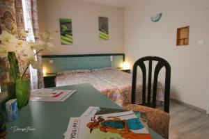 Hotels hotel des 2 nations : photos des chambres