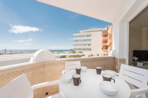 Downtown Seaview Apartment