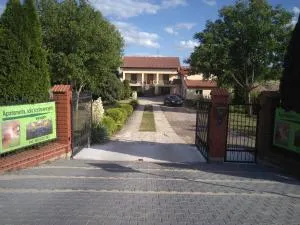 Apartamenty Warka - Stromiec