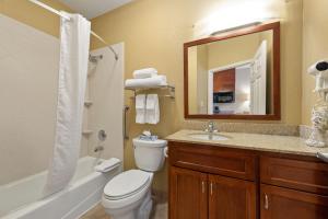 Studio Queen Room - Non-Smoking room in Extended Stay America Suites - Houston - IAH Airport