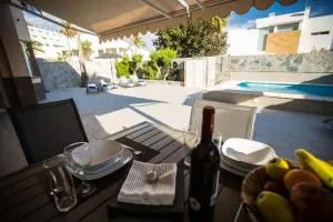 Villa Jandia Modern new apartment Morro Jable Private heated pool big terrace and parking - Морро-дель-Хабле