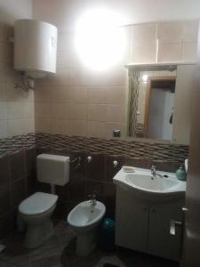 One-Bedroom Apartment with Terrace and Sea View room in Apartments with WiFi Silba - 17603