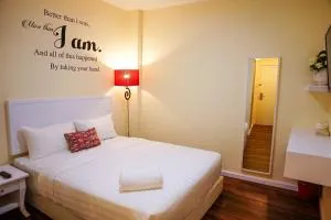 TY Hotel - Kampong Kijing