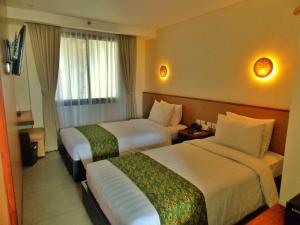 Phòng Superior Hướng hồ bơi (Superior Room Pool View)