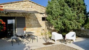 Maisons de vacances Le Clos d'Estellan - Piscine chauffee : photos des chambres