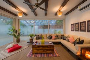 EL Lodge by StayVista - Pool, lawn, and a charming gazebo for your perfect getaway