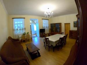 Guesthouse Lenjeri