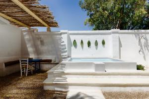Suite with Pool - Dependance