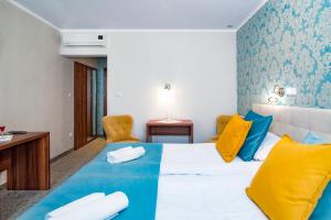 Pod Wzgórzem Bed & Breakfast