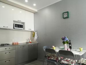 Apartament in Real Pealce in Batumi,pirosmani street 18d flat 61 floor 9