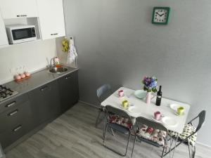 Apartament in Real Pealce in Batumi,pirosmani street 18d flat 61 floor 9