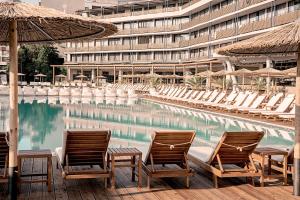 Sunny Beach Club - Adults Only #YouthfulVibes