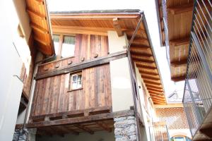 Appartement Les Greniers Appartements Aosta Italien