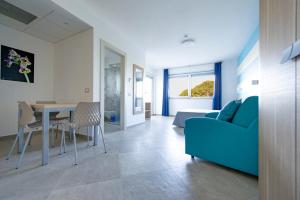 Deluxe Studio with Terrace