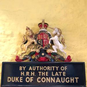 Snobs and Rebels Apartments