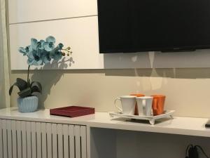 LUXO 710-Quarto e Sala com Varanda de frente Mar