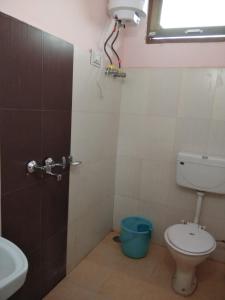 The Heritage, Sarahan