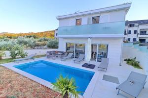 4 star Вила Villa Dalmatinka Драче Хърватска