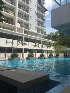 Spacious & Cozy Condo - Hijauan Heights Block C - 加影