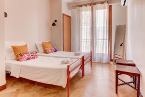 PROMENADE HOLIDAY - PALATIN PROMENADE