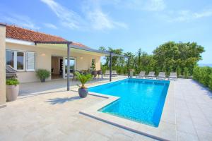 Holiday Home Elegant 