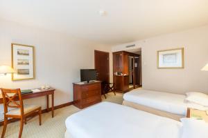 Hotels Evergreen Laurel Hotel : photos des chambres