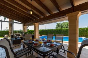 Villa Alzina alojamiento vacacional a 10 minutos de la playa de Cala Millor, Mallorca