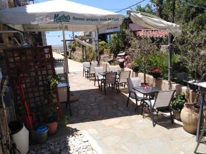 Potamaki Studios & Apartments