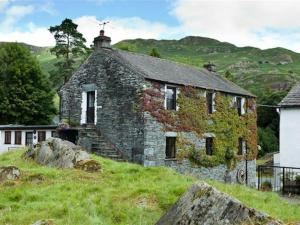 Provincial Holiday Home at Elterwater near River Brathay
