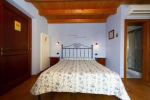 Triple Room with Balcony room in Agriturismo Lis Rosis